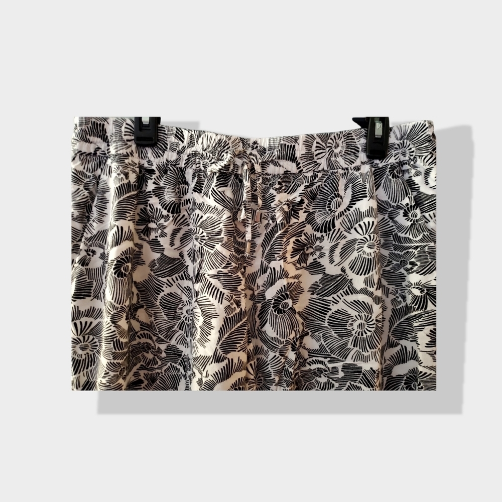 Old Navy Soft Pants - Picture 6 of 8